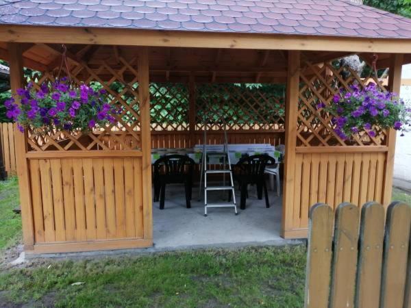 Domek Na Wsi-Agroturystyka Czyze Экстерьер фото